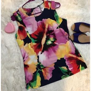 Essentials by Milano Navy/Floral Sleeveless Blouse